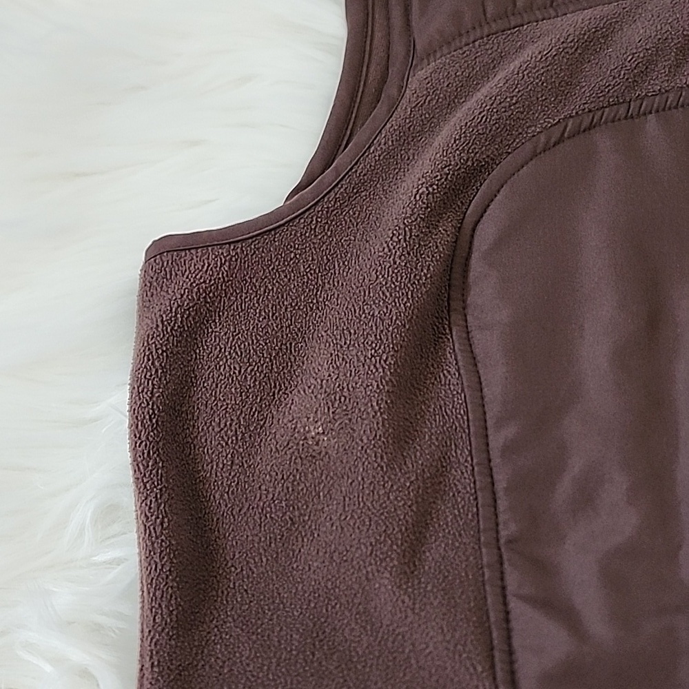 Tek Gear brown zip front vest with fleece trim - Picture 12 of 12